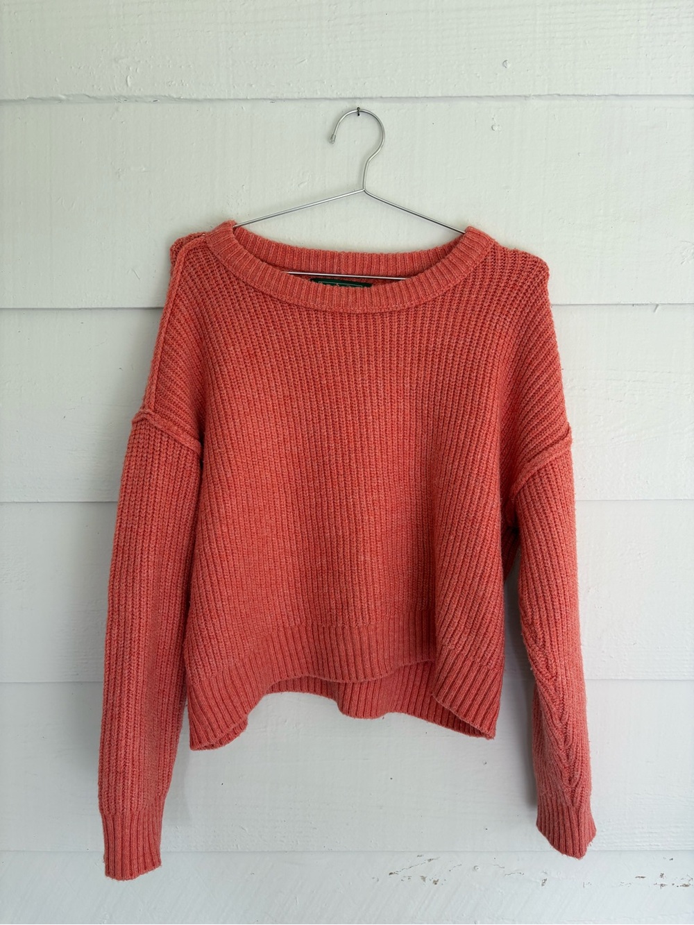 American Eagle Coral Chunky Knit Crew Neck Sweater Size S Oversized Cozy Fall